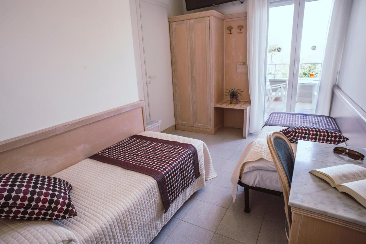 Hotel Margherita ليدو دي يسولو المظهر الخارجي الصورة
