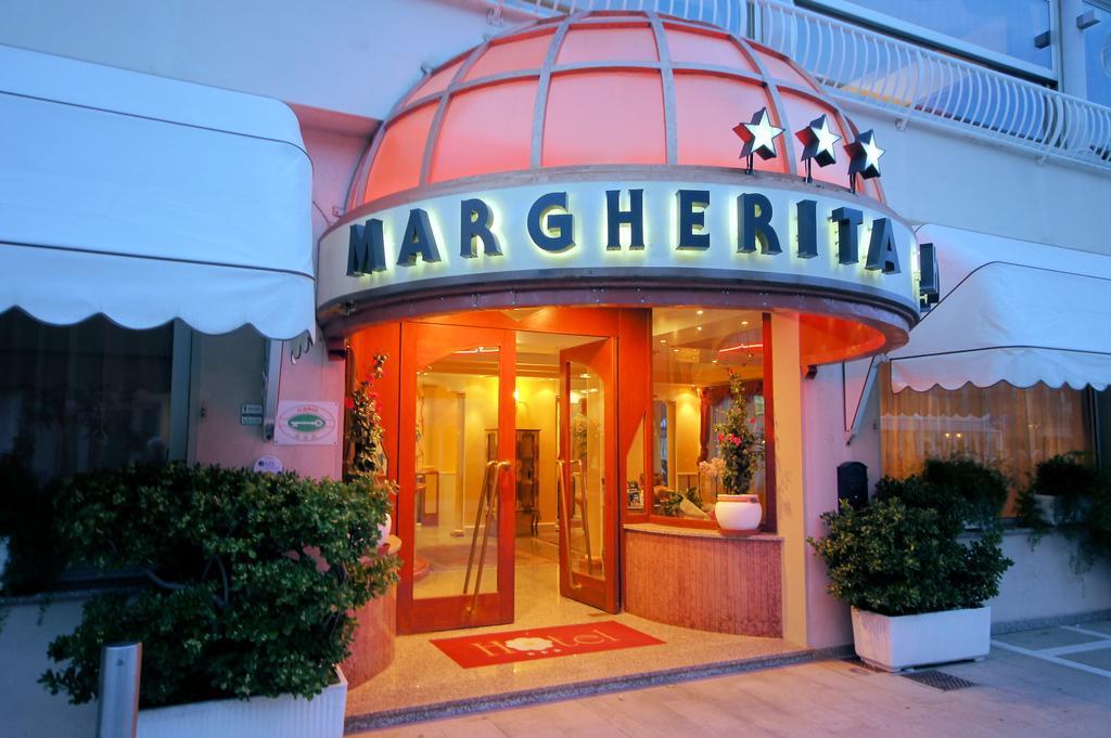Hotel Margherita ليدو دي يسولو المظهر الخارجي الصورة