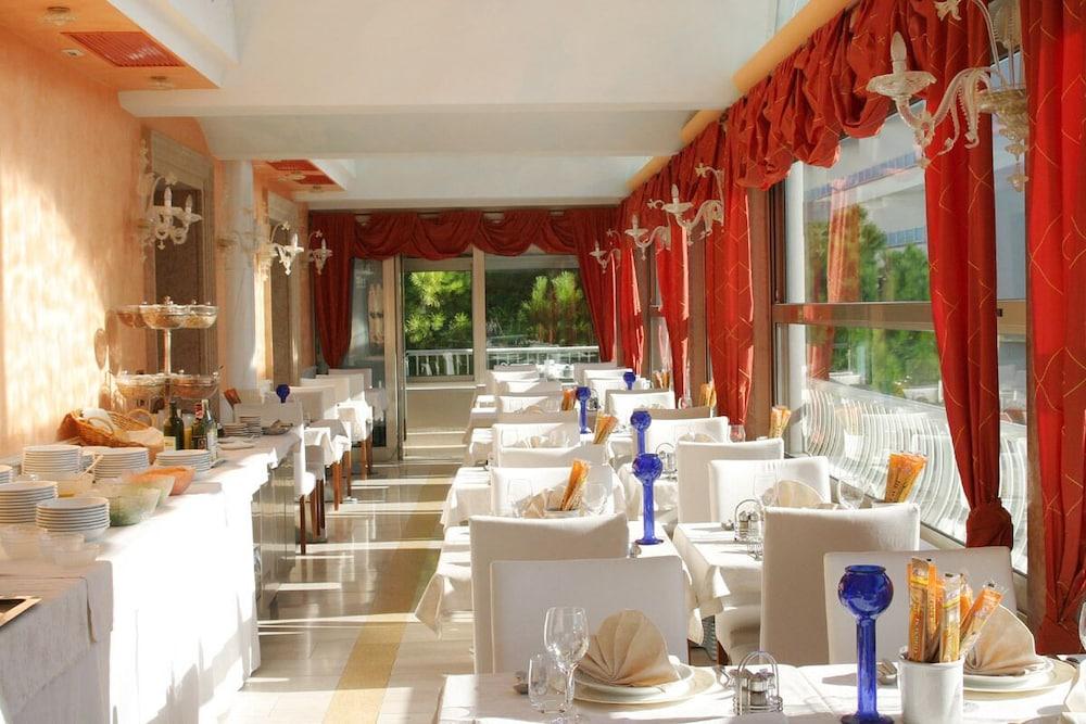 Hotel Margherita ليدو دي يسولو المظهر الخارجي الصورة