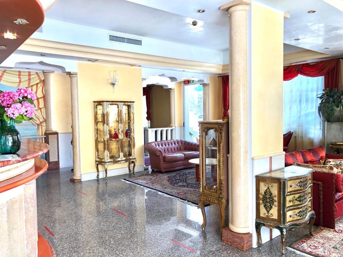 Hotel Margherita ليدو دي يسولو المظهر الخارجي الصورة
